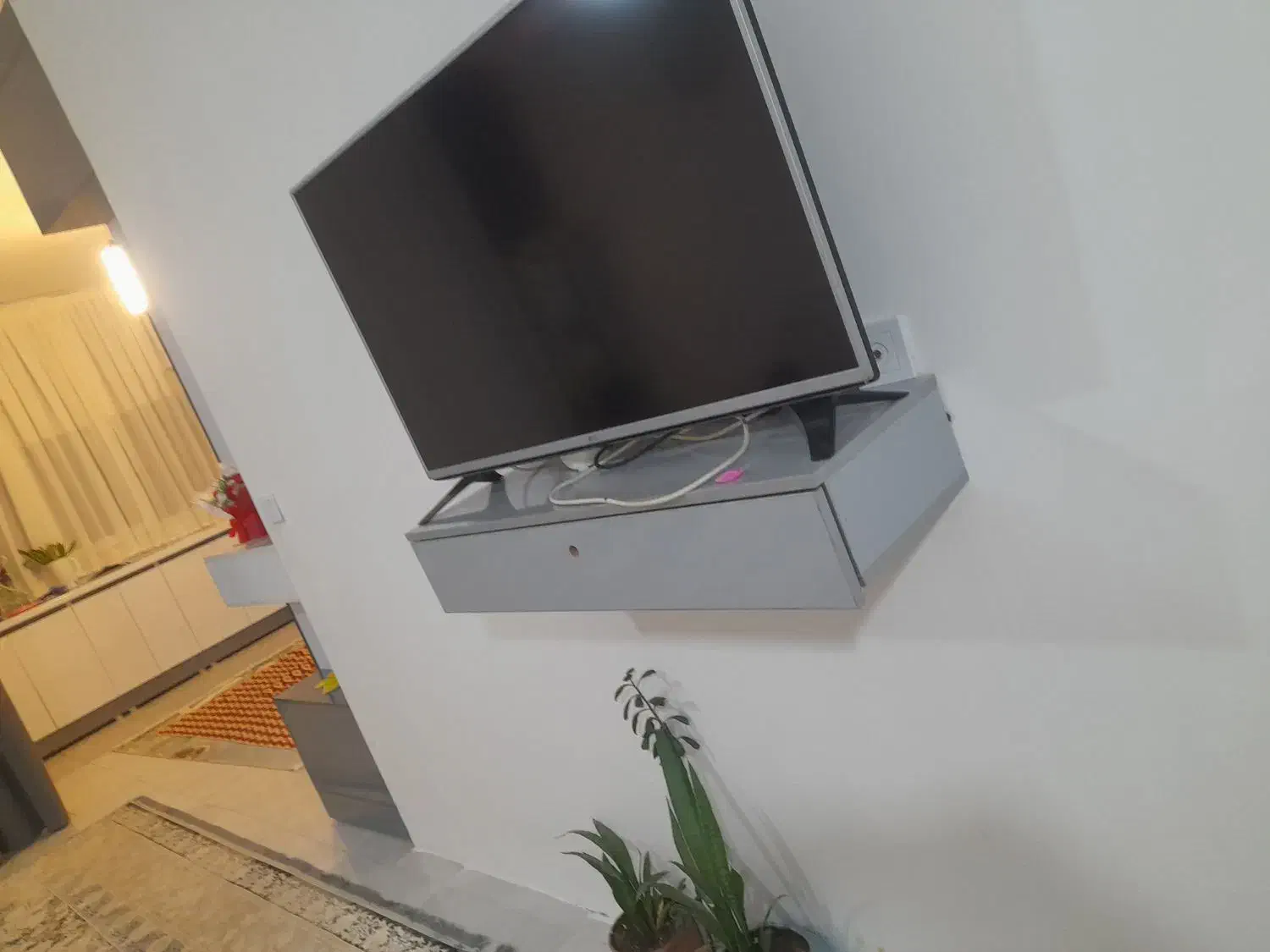 کنسول و آینه|بوفه، ویترین، کنسول|کرمانشاه, |دیوار