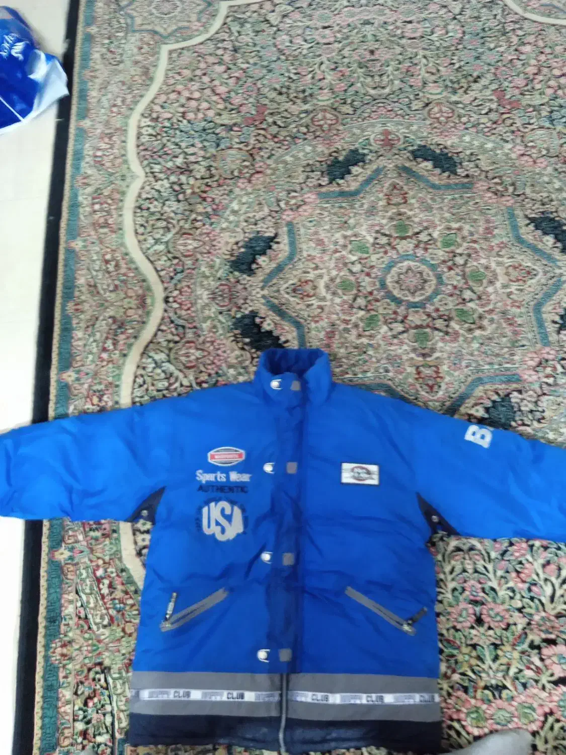 کاپشن|لباس|مشهد, عبادی|دیوار