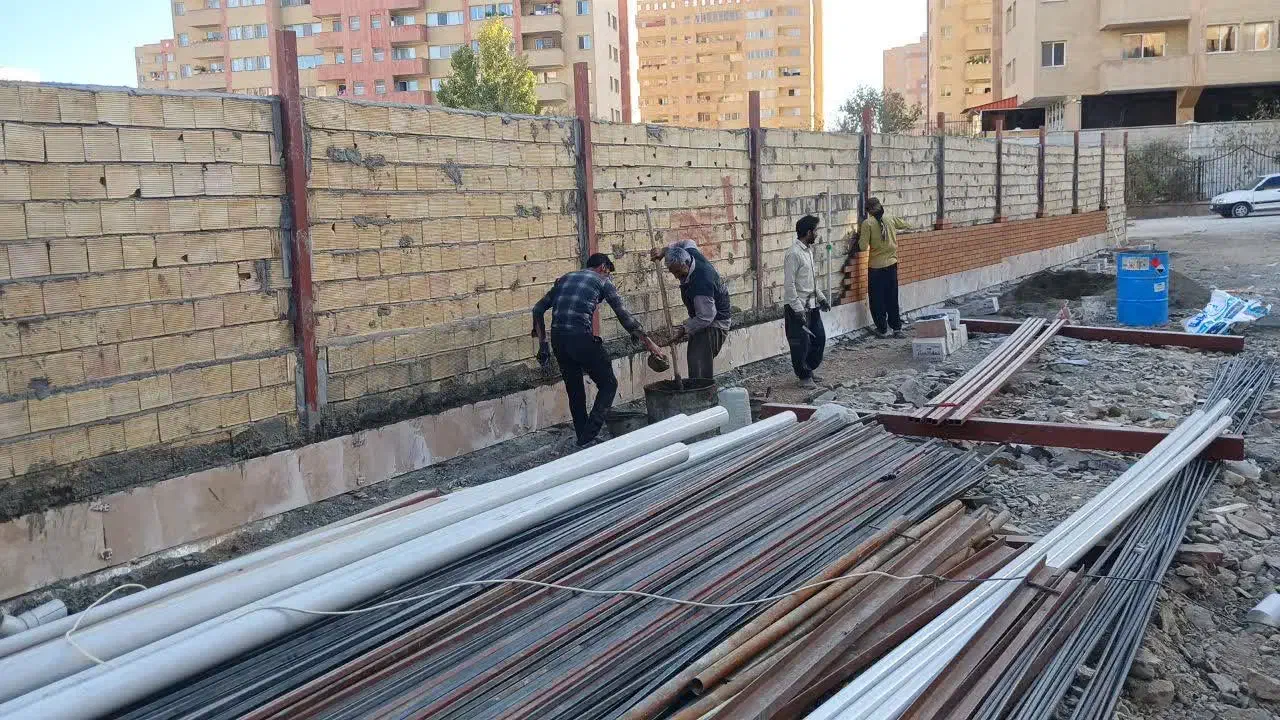 نیازمند کارگر ساده|استخدام معماری، عمران و ساختمانی|اصفهان, کوی شهید کشوری|دیوار