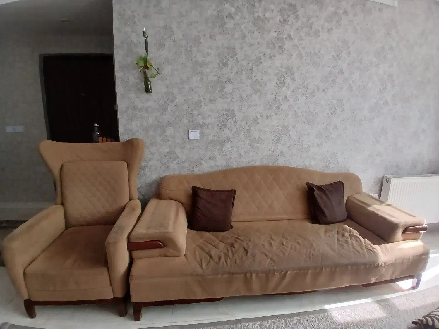 مبل ۷نفره|مبلمان خانگی و میز عسلی|شاهین‌شهر, گرگاب|دیوار