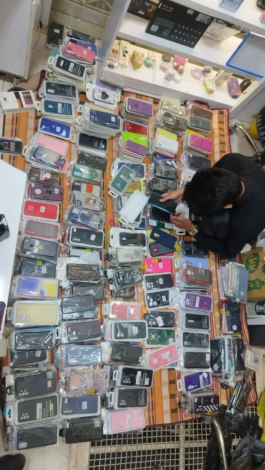 فروش یکجاکاور تلفن های همراه مخصوص باز کردن مغازه|لوازم جانبی موبایل و تبلت|نجفآباد, الله اکبر|دیوار