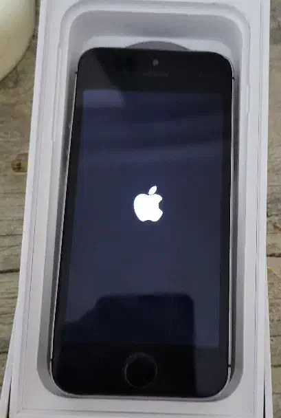 گوشی آیفون 5s|موبایل|قم, زنبیل آباد|دیوار