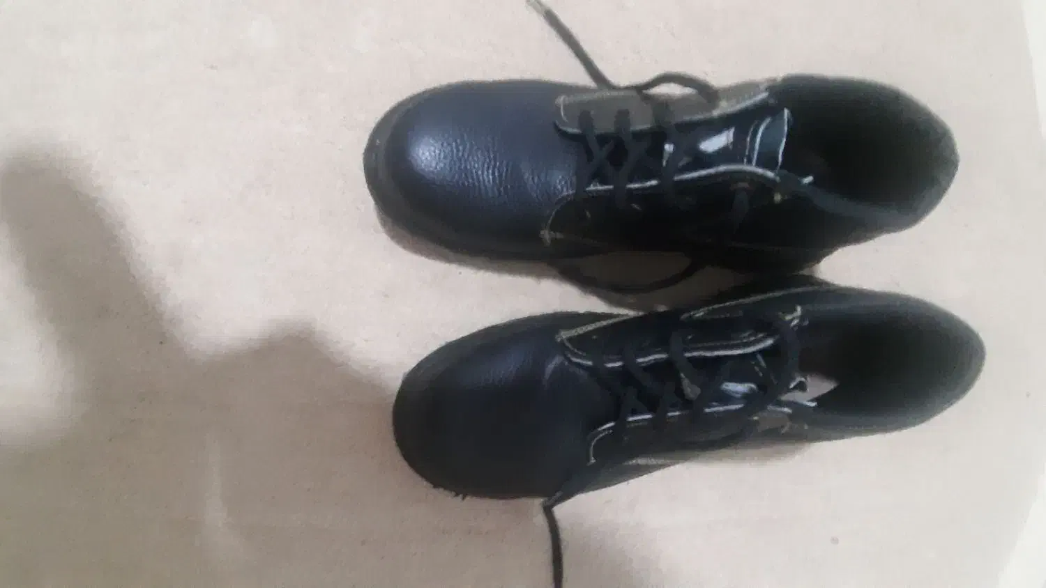 کفش ایمنی|کیف، کفش، کمربند|فولادشهر, C3|دیوار