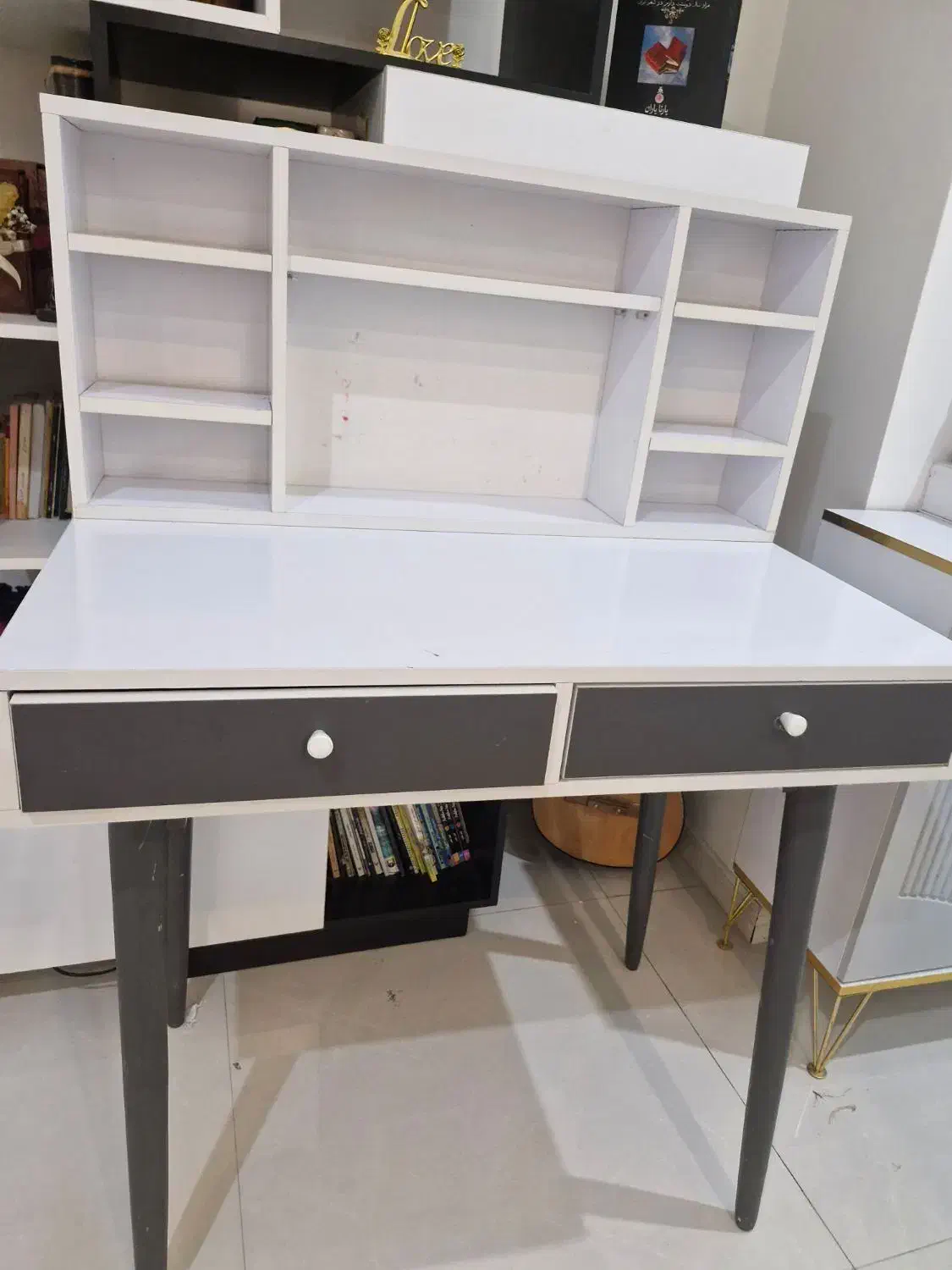 میز تحریر سالم و نو(شکار)|میز تحریر و کامپیوتر|مشهد, الهیه|دیوار