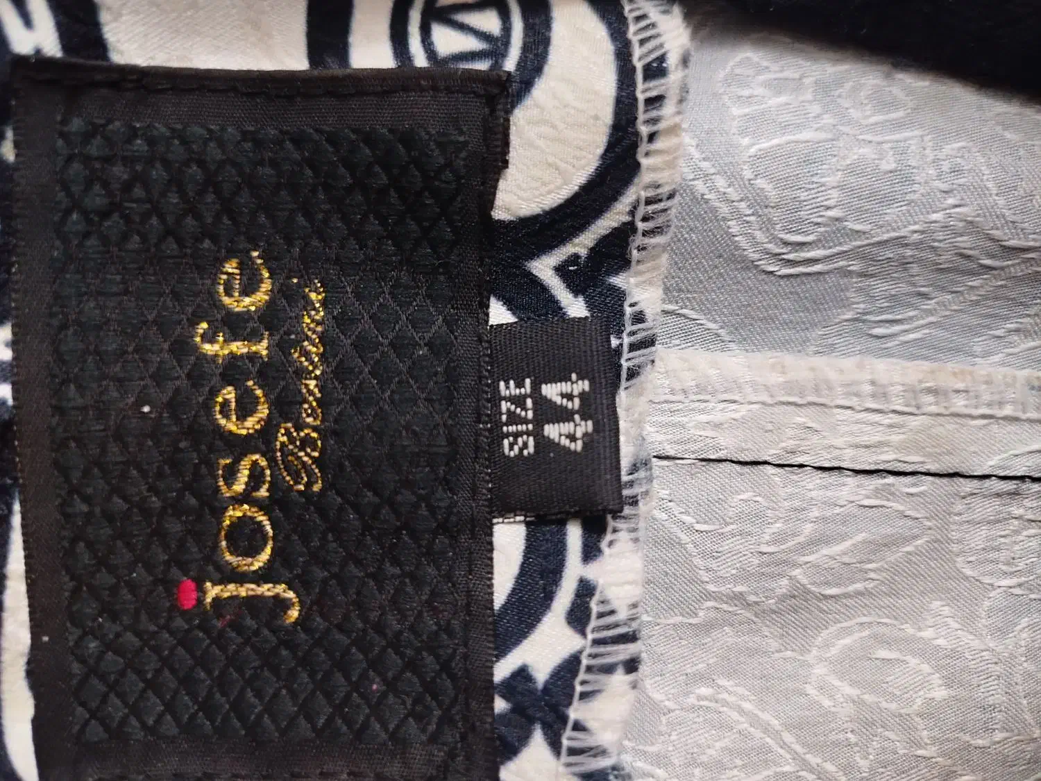 مانتو|لباس|مشهد, عبادی|دیوار