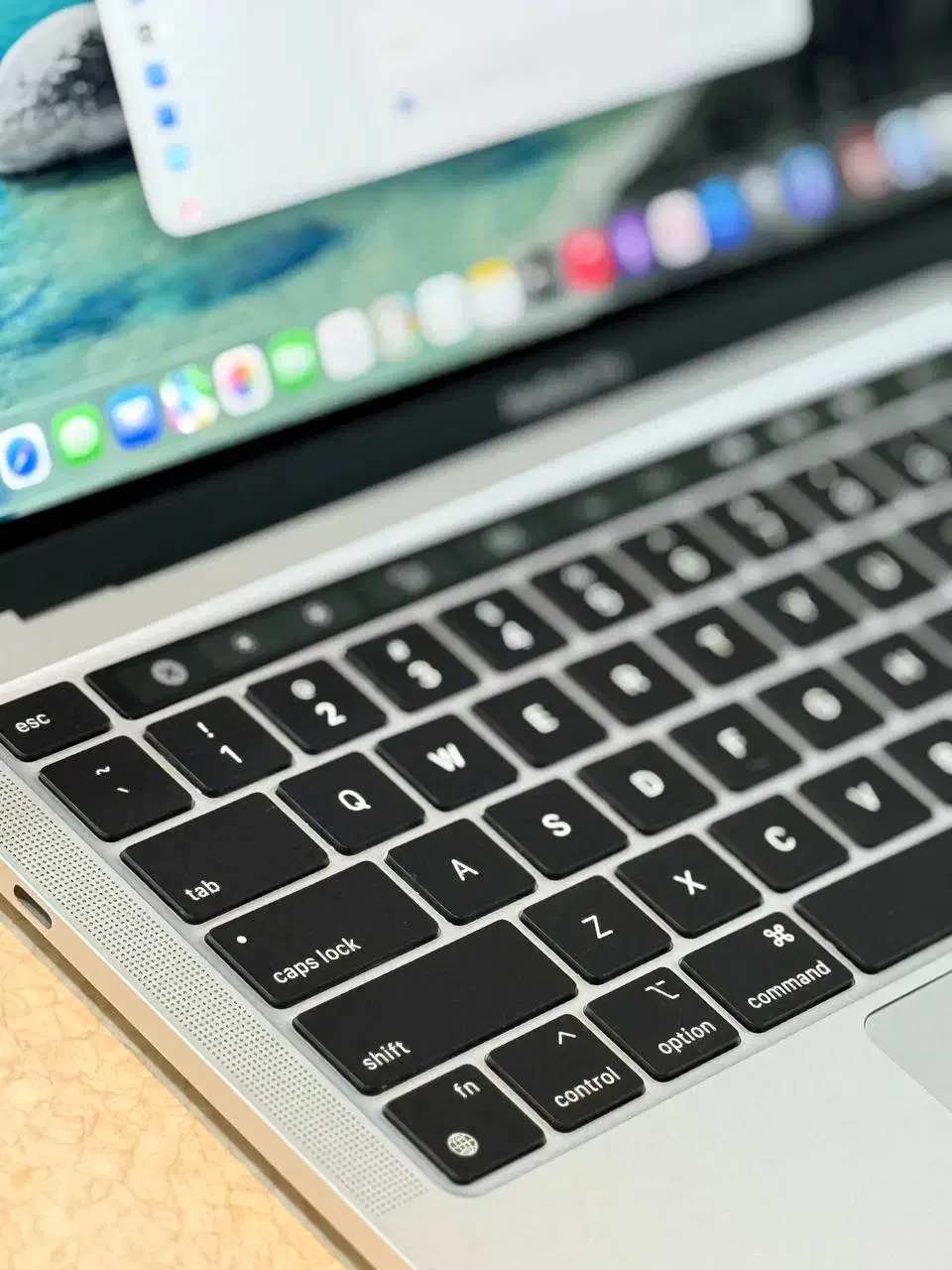 MacBook Pro M1 ۲۰۲۰|رایانه همراه|شیراز, عفیف‌آباد|دیوار