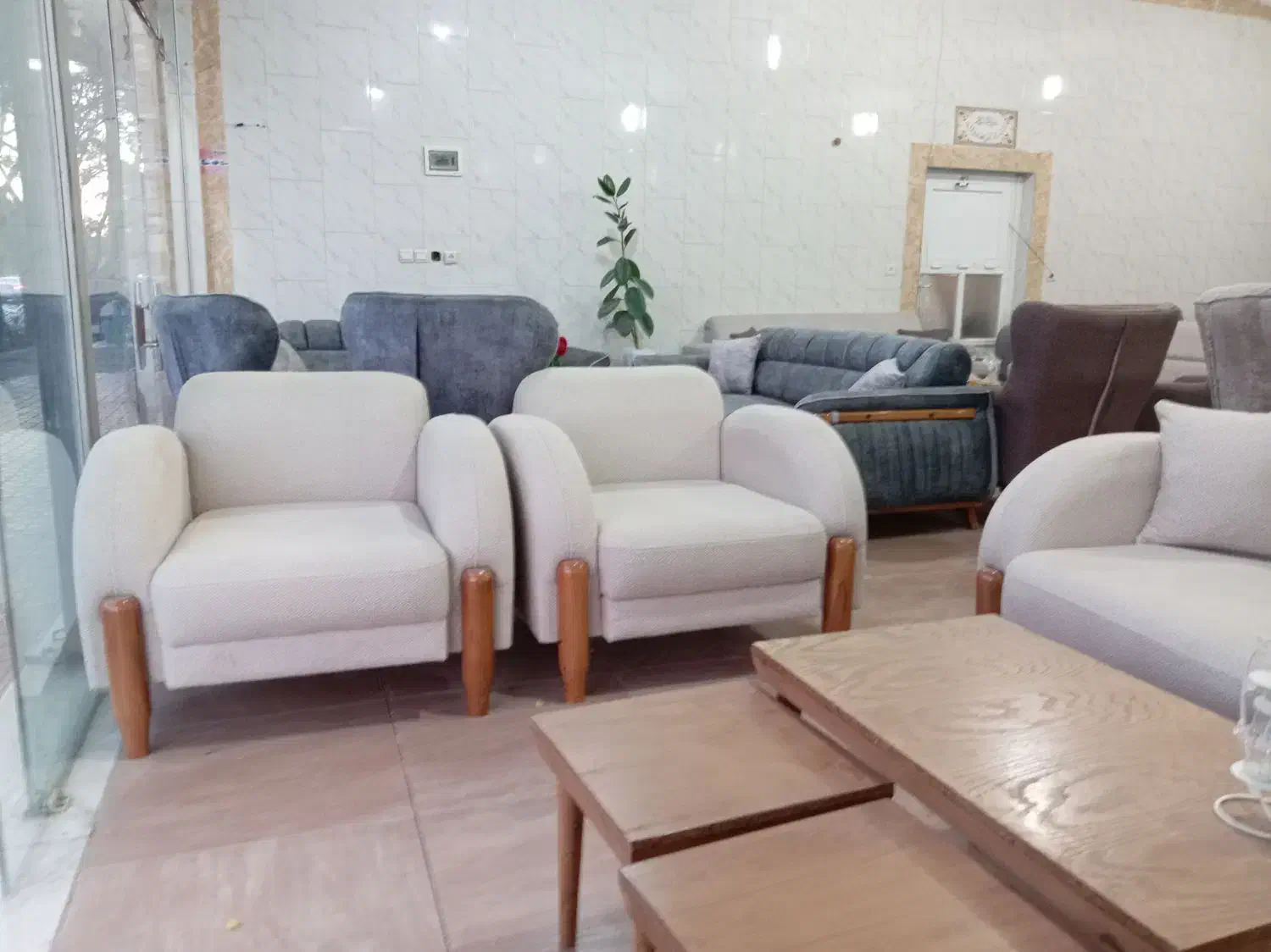 تعمیرات انواع مبلمان،|خدمات پیشه و مهارت|نجفآباد, حومه نجف آباد|دیوار