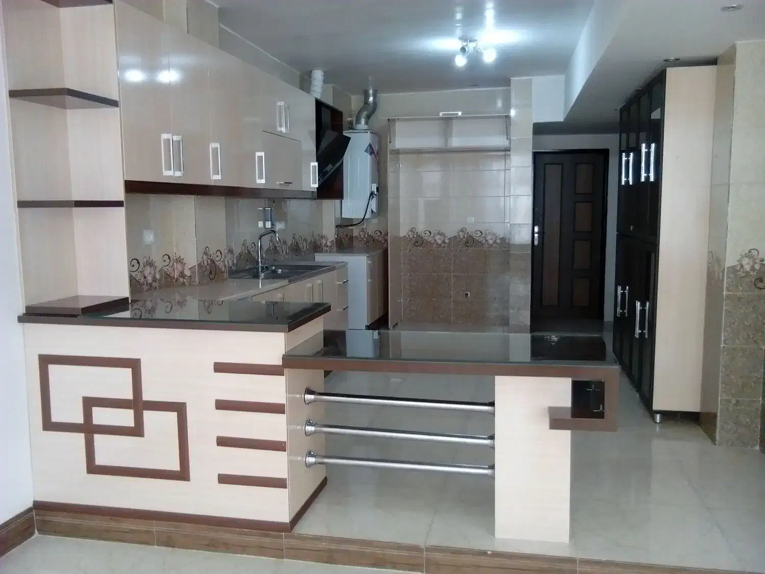 اجاره آپارتمان ۱۲۰ متری در چمگردان|اجارهٔ آپارتمان|لنجان, |دیوار