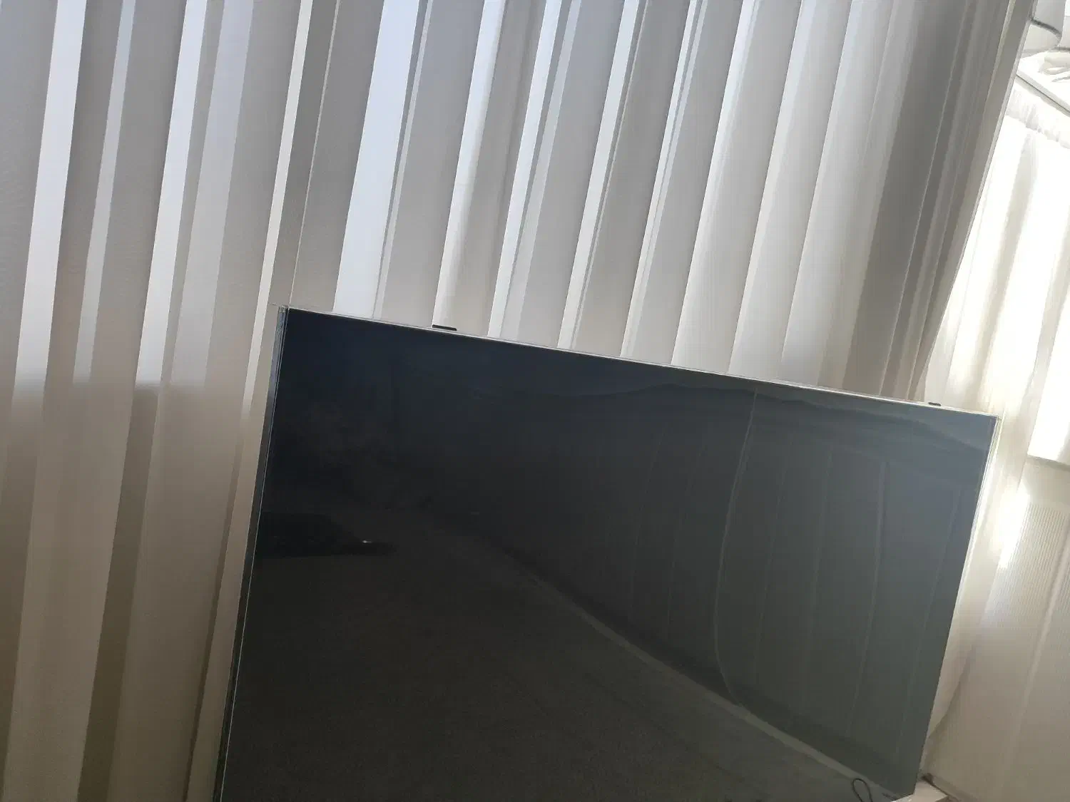 تلویزون الجی ۴۹ضرب دیده ۲میلیون|تلویزیون و پروژکتور|قم, امامزاده ابراهیم|دیوار