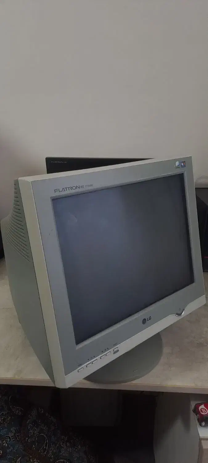 مانیتور فلت|رایانه رومیزی|ارومیه, |دیوار