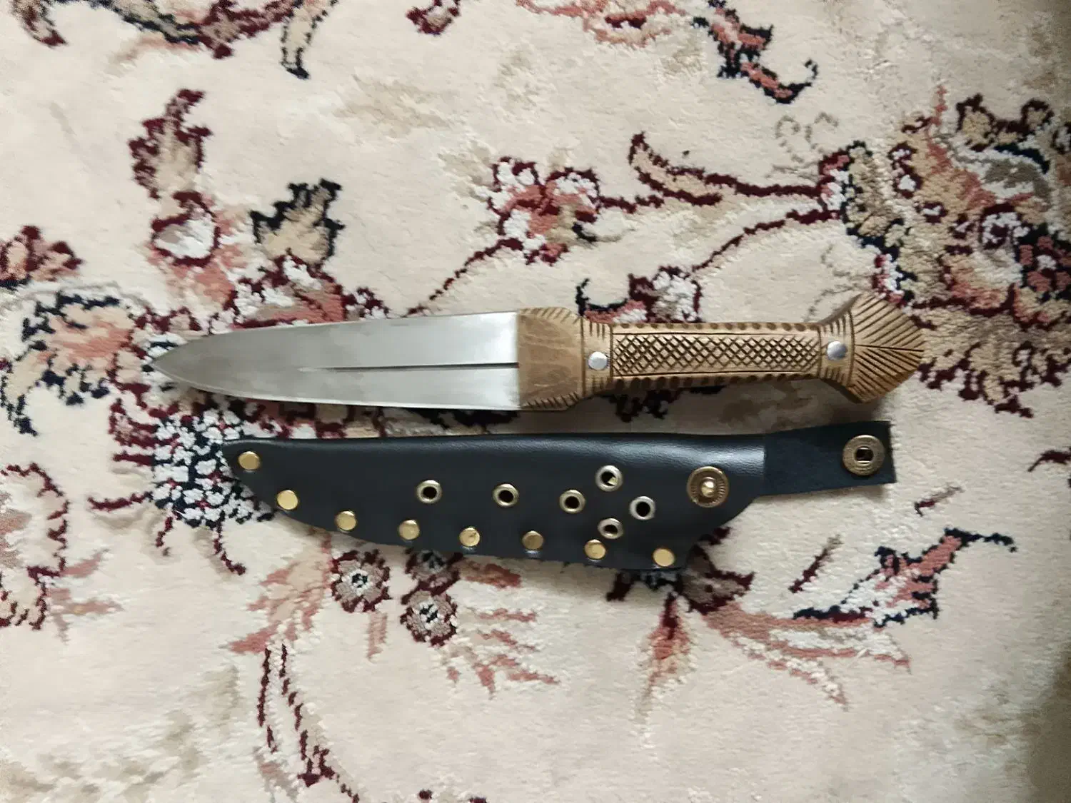 چاقو دو لب|کلکسیون اشیاء عتیقه|قم, شاه ابراهیم|دیوار