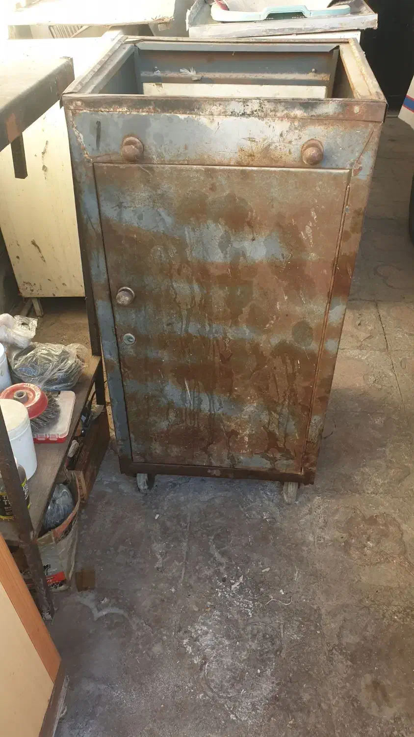 قفس و دکه|لوازم جانبی حیوانات|کارون, |دیوار