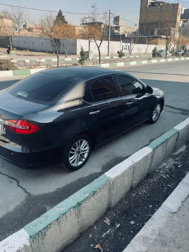 جک j5|خودرو سواری و وانت|هشتگرد, هشتگرد قدیم|دیوار