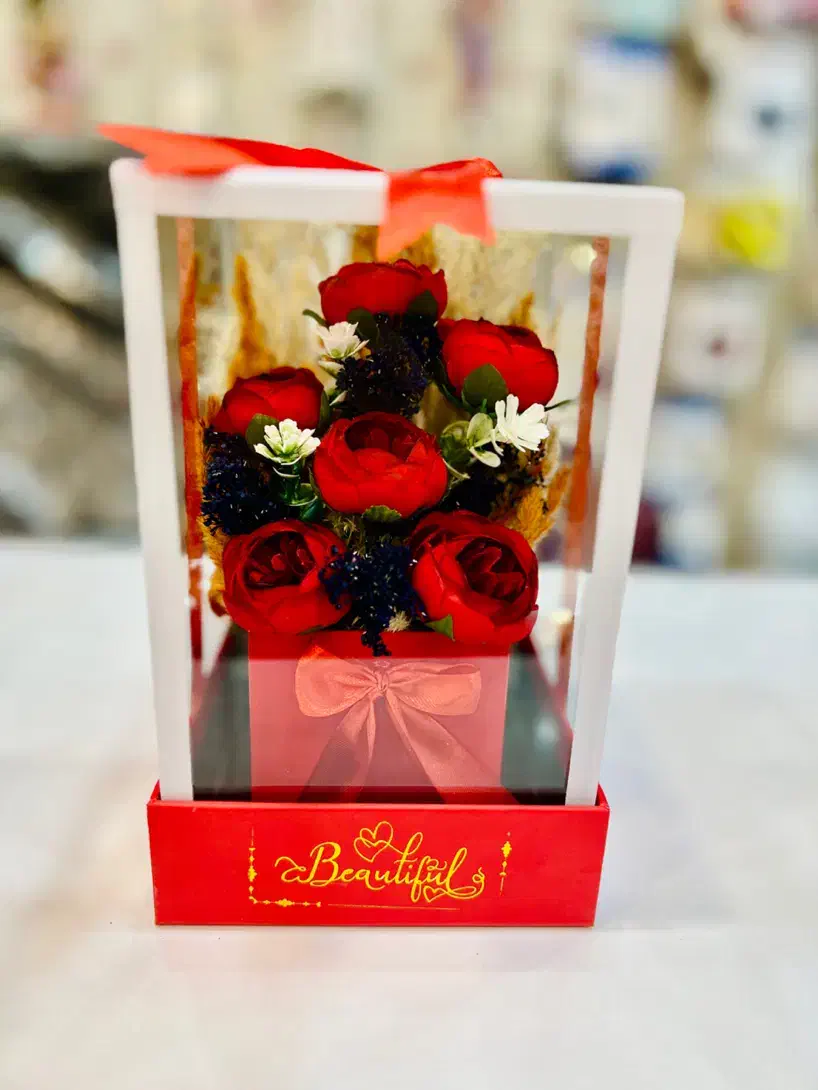 گل مصنوعی شیشه ای و گل جاودان|گل مصنوعی|قم, شهرک امام حسن|دیوار