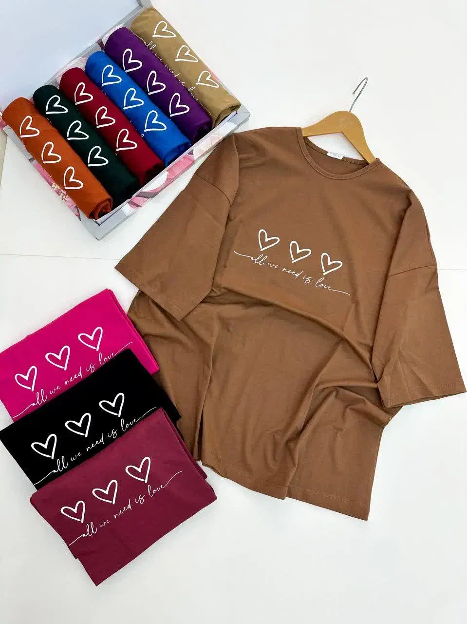 گالری طنین|لباس|خمین, |دیوار