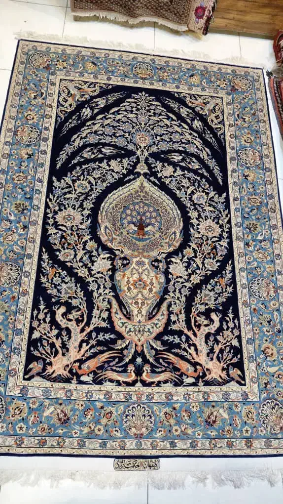 فرش کرک گل ابریشم ۷۵رج اصفهان حکمت نژاد|فرش|کرج, شهرک سهرابیه|دیوار