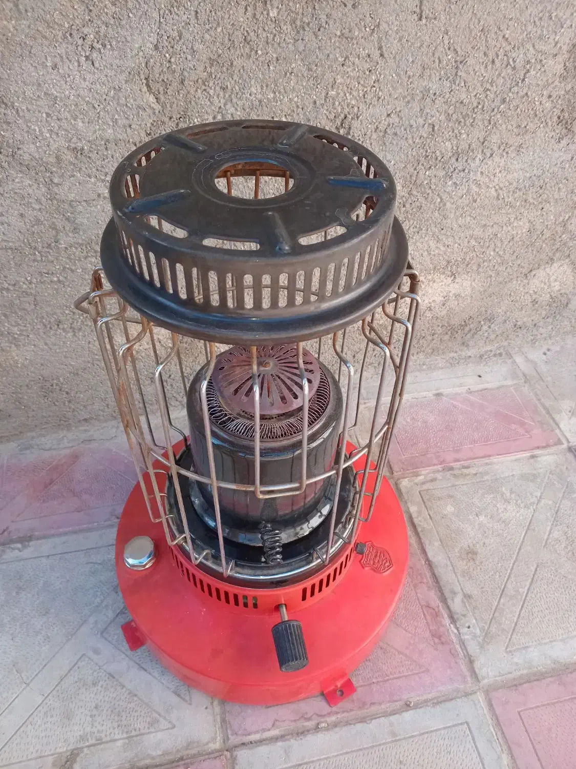 چراغ آترا|بخاری، هیتر، شومینه|فیروزآباد (فارس), |دیوار