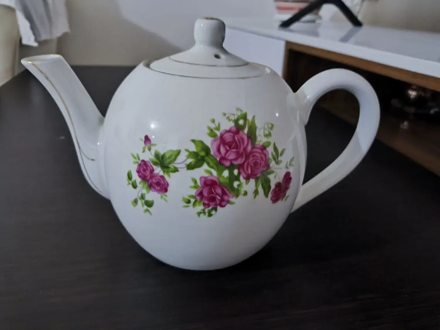 قوری عتیقه گلسرخی|کلکسیون اشیاء عتیقه|اسلامشهر, شهرک مفیدی|دیوار