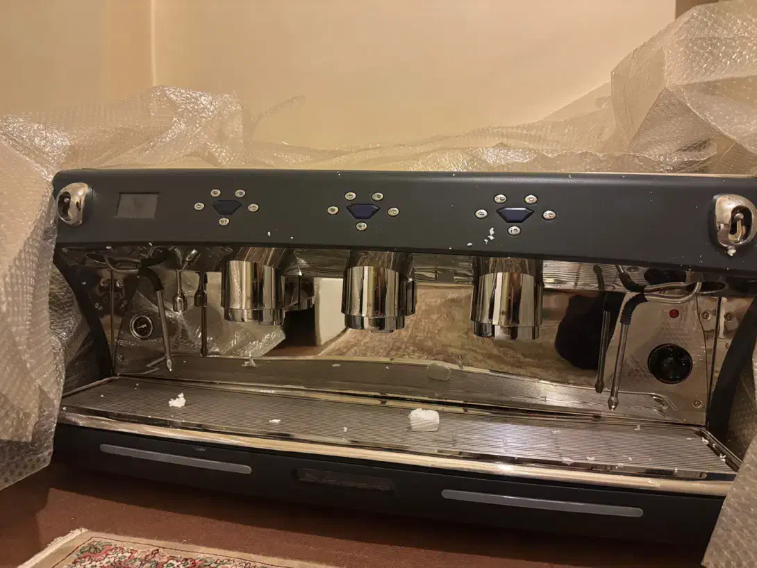 دیاموند ۳ گروپ 2018|کافی‌شاپ و رستوران|مشهد, هفت تیر (آب و برق)|دیوار