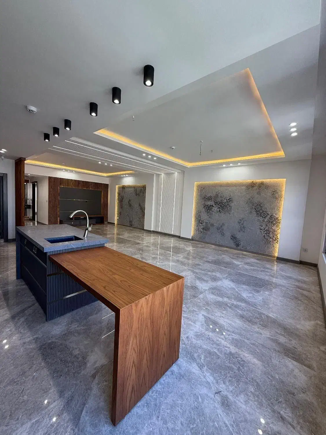 208متر/حاشیه الهیه/چشم انداز بینظیر/متریال VIP|فروش آپارتمان|مشهد, الهیه|دیوار