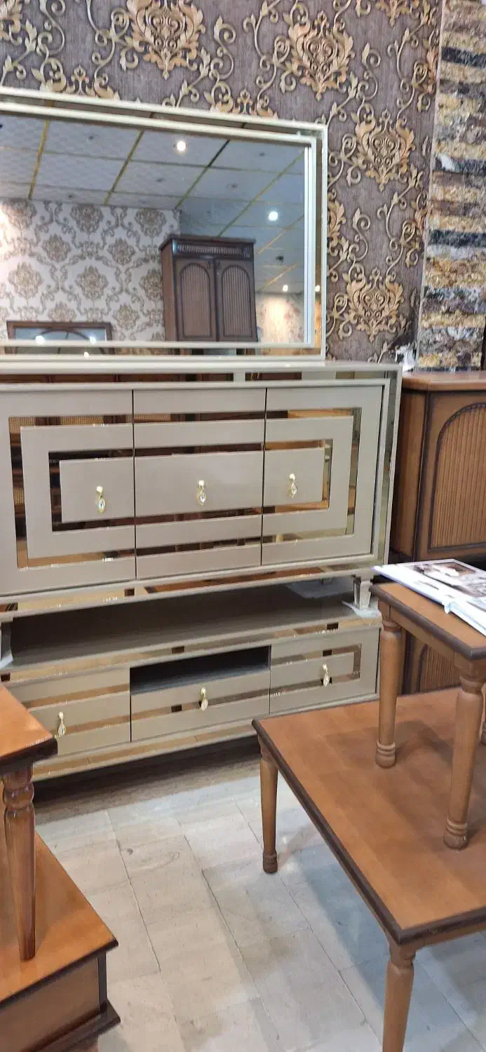 میزوکنسول آینه ی عالیجناب|بوفه، ویترین، کنسول|قم, شاه ابراهیم|دیوار