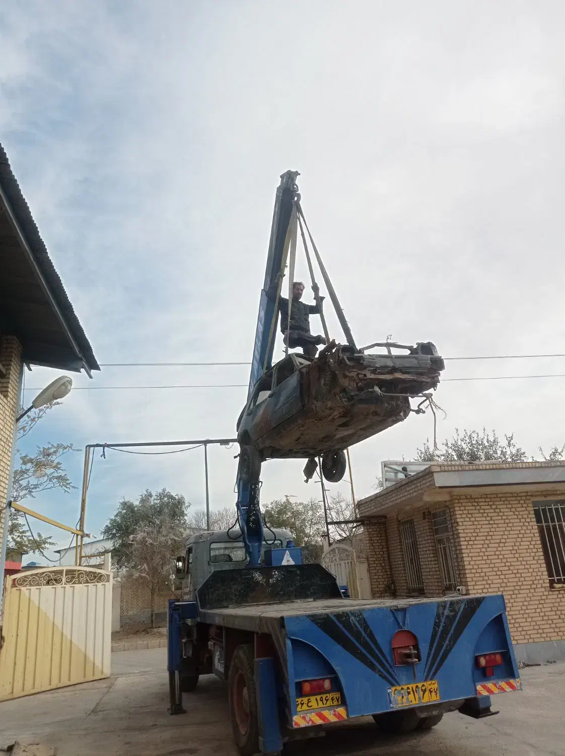 مرکز اسقاط خودروهای فرسوده|خدمات موتور و ماشین|قم, انسجام|دیوار