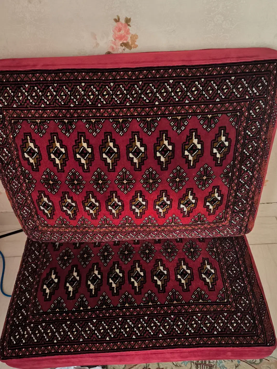 ‌پشتی ترکمن|پشتی|تبریز, |دیوار