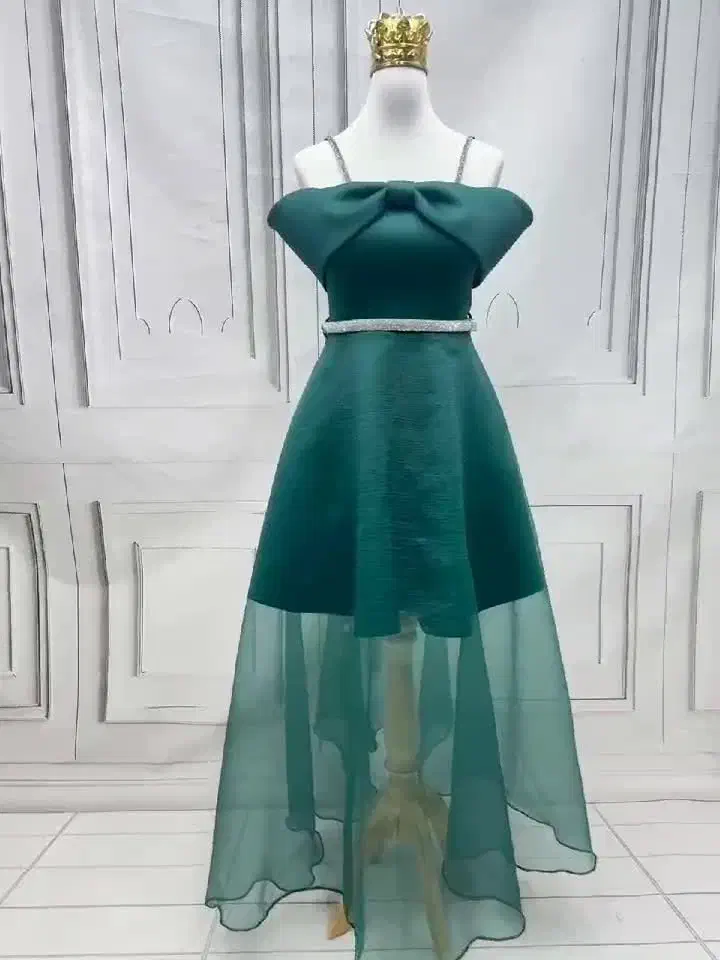 مزون اجاره لباس مجلسی|لباس|قم, چهل درخت|دیوار