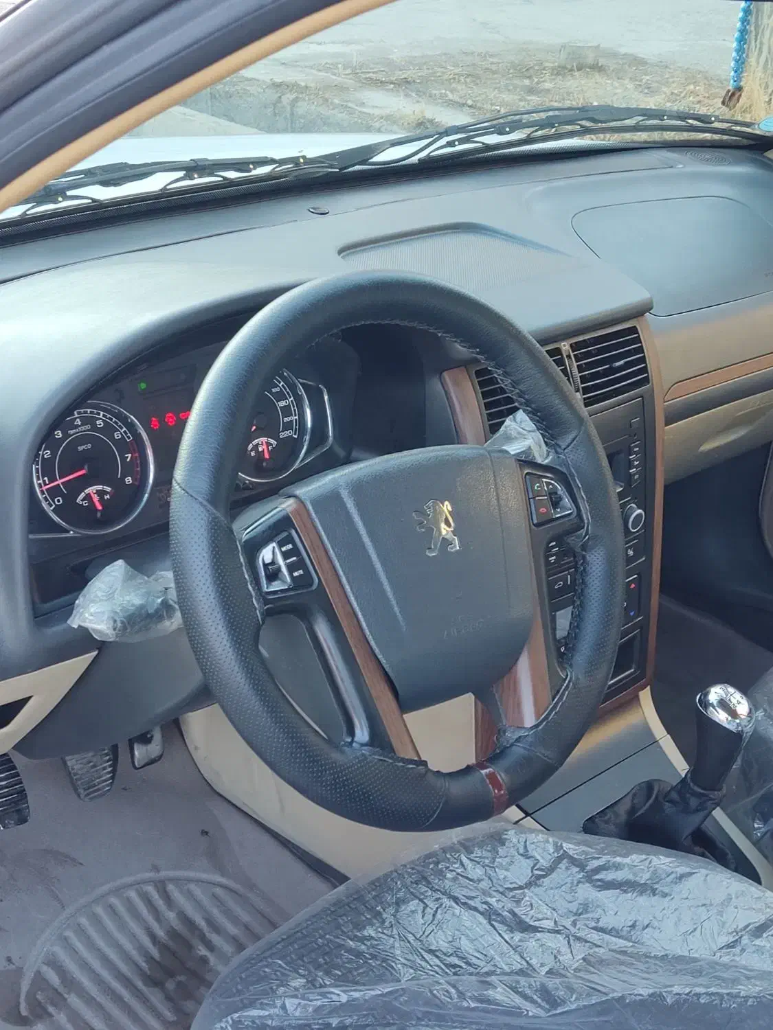 پارس تیوفایو بی رنگ|خودرو سواری و وانت|قروه, |دیوار