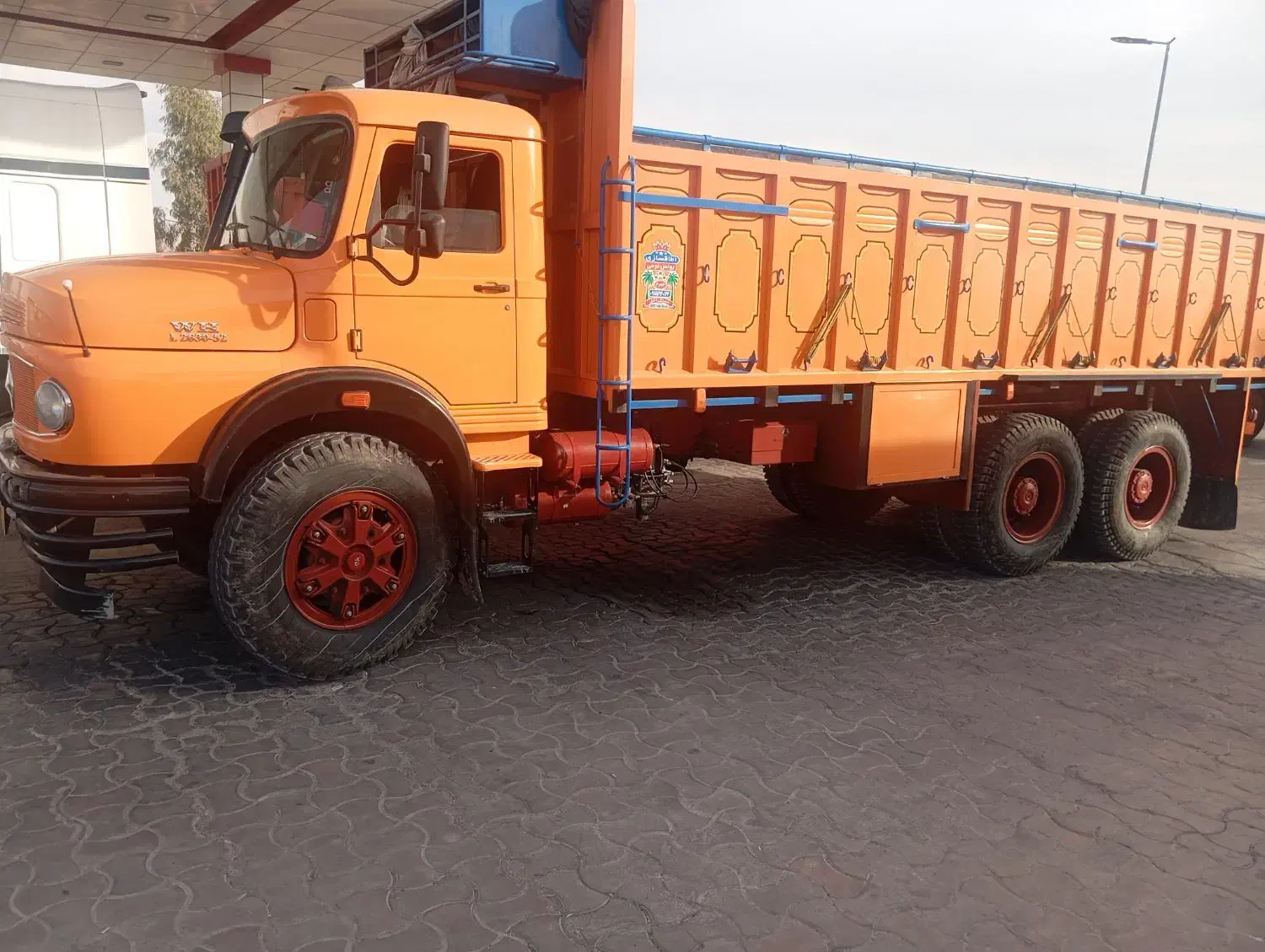 دهچرخ باری بنز|خودرو سنگین|مرودشت, ژیان|دیوار