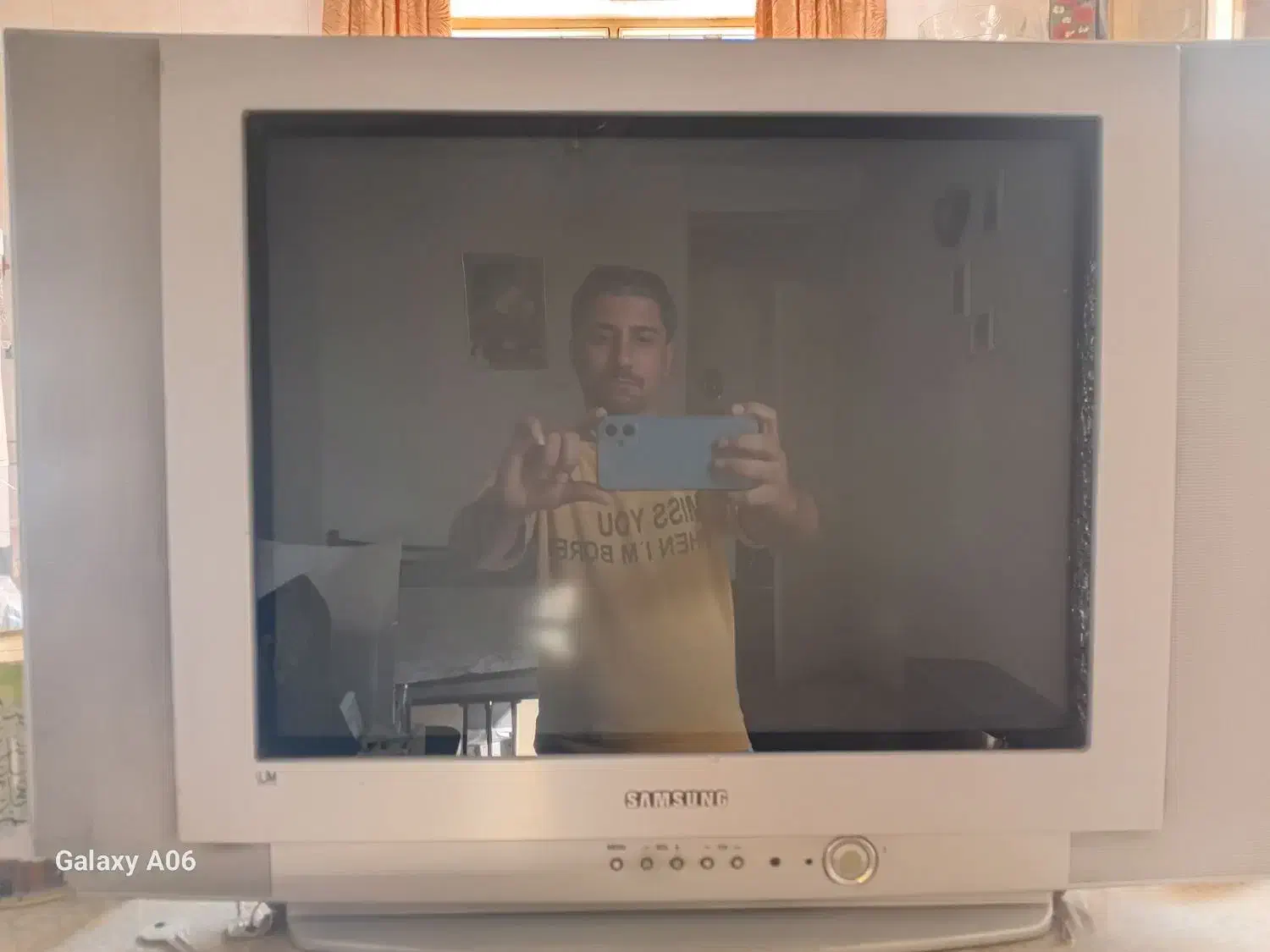 فروش 2 عدد تلویزیون|تلویزیون و پروژکتور|نجفآباد, امیرآباد|دیوار