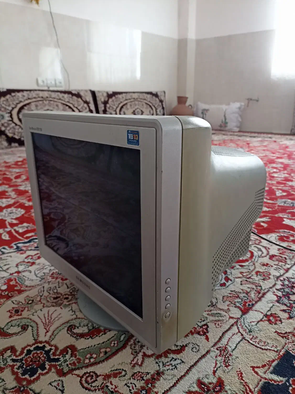 دو عدد مانیتور کامپیوتر|قطعات و لوازم جانبی رایانه|بابل, |دیوار