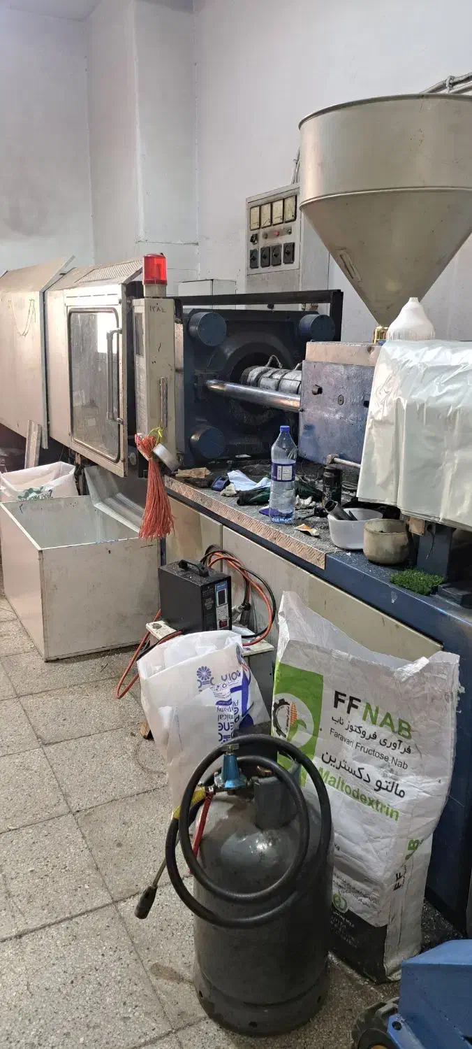 دستگاه تزریق پلاستیک ۲۰۰ تن|ماشین‌آلات صنعتی|تهران, بوستان شیان|دیوار