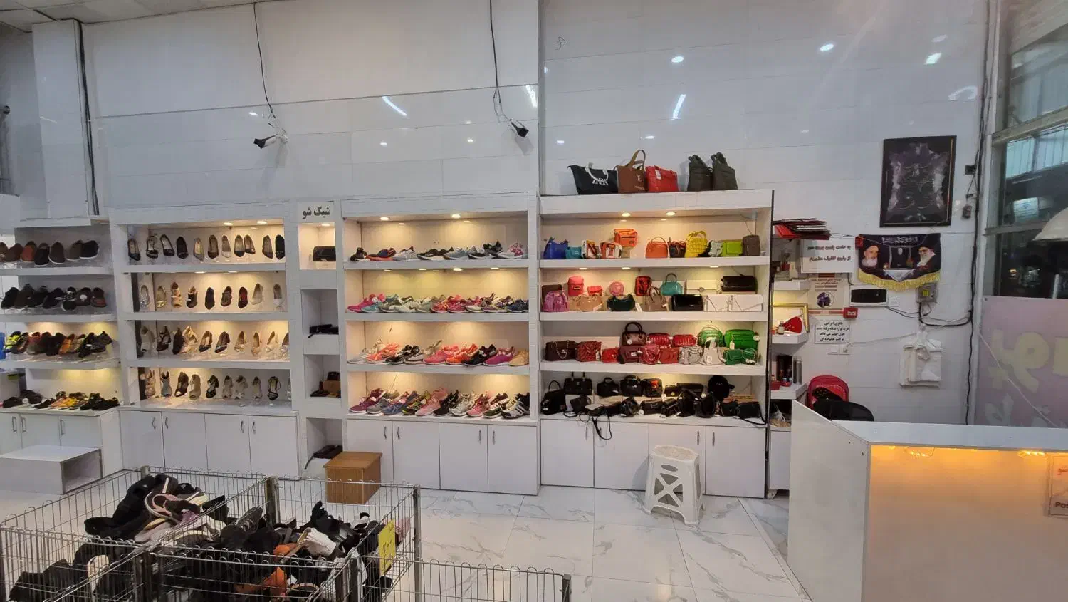 ویترین/آویز دمپایی/رگال|فروشگاه و مغازه|نیشابور, شهرک قدس|دیوار