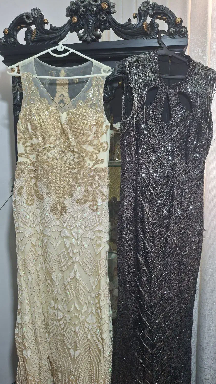 لباس مجلسی|لباس|اقبالیه, |دیوار