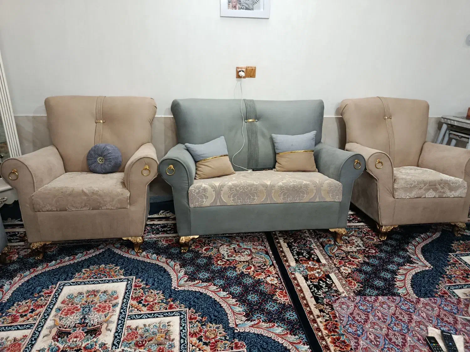 مبل راحتی|مبلمان خانگی و میز عسلی|سبزوار, ولیعصر (نجار آباد)|دیوار