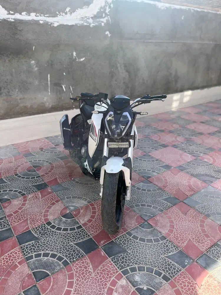 بنلی 180s|موتورسیکلت|رشتخوار, |دیوار