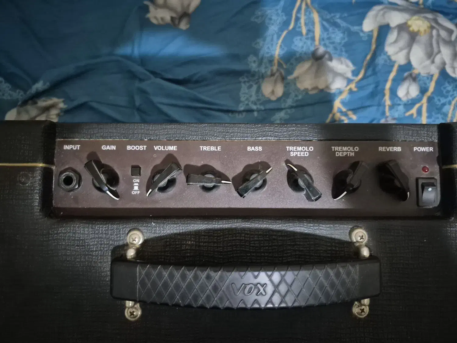 آمپلی فایر گیتار vox pathfinder 15r|گیتار، بیس، امپلیفایر|رشت, بازار|دیوار