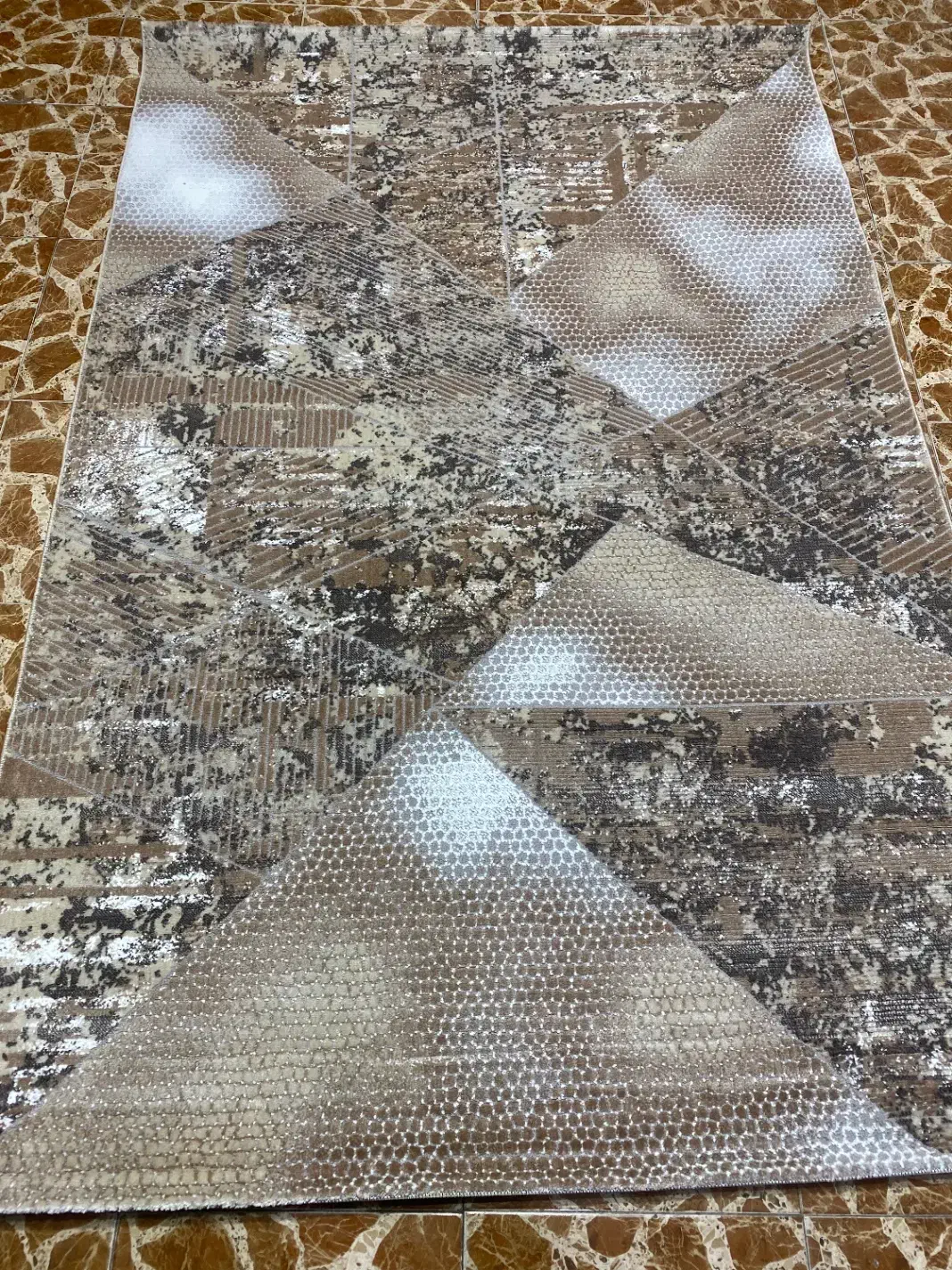 فرش اسپورت آشپزخانه ترک تنوع بالا(فرش کریم زاده)|فرش|تبریز, |دیوار