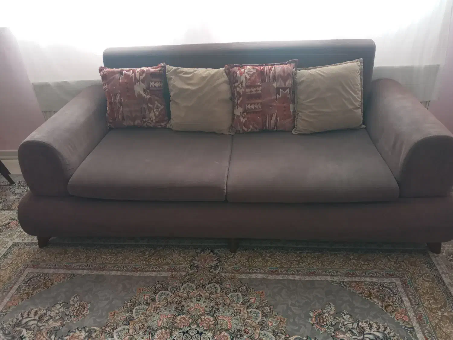 مبل در حد|مبلمان خانگی و میز عسلی|گلبهار, شهر جدید گلبهار|دیوار