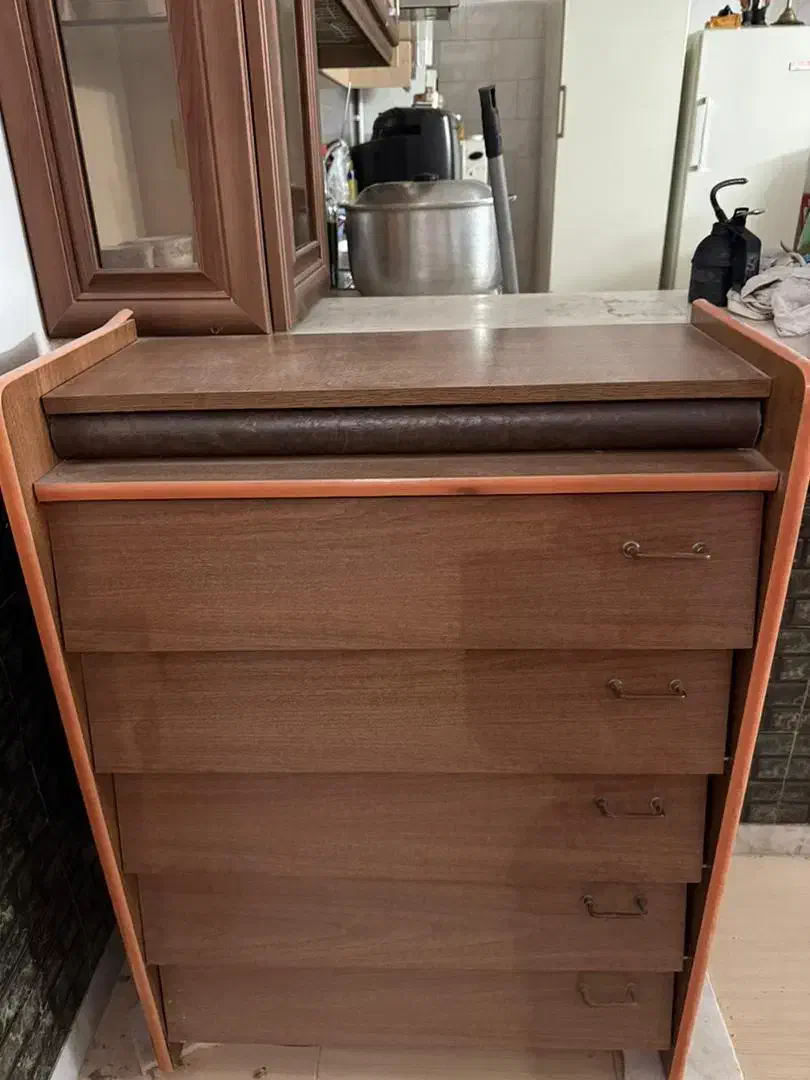 جاکفشی|جاکفشی، کمد، دراور|سمنان, |دیوار