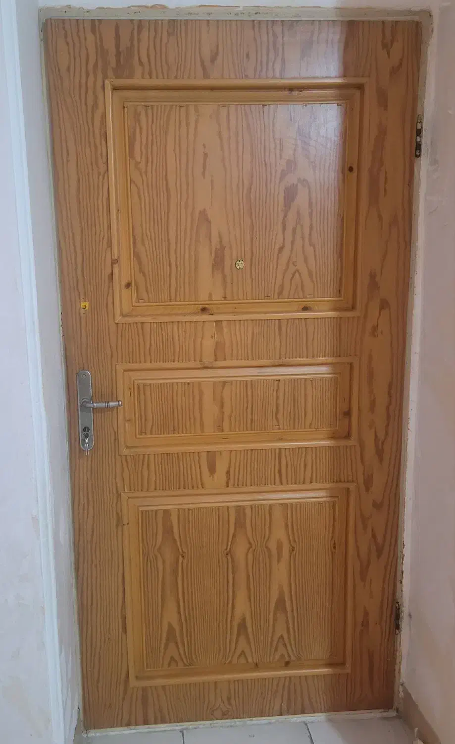 فروش درب با چهار چوب|مصالح و تجهیزات ساختمان|رشت, ترمینال|دیوار