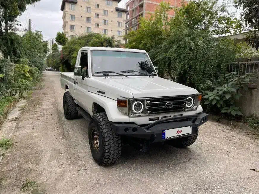 تویوتا لندکروز|خودرو سواری و وانت|نوشهر, |دیوار