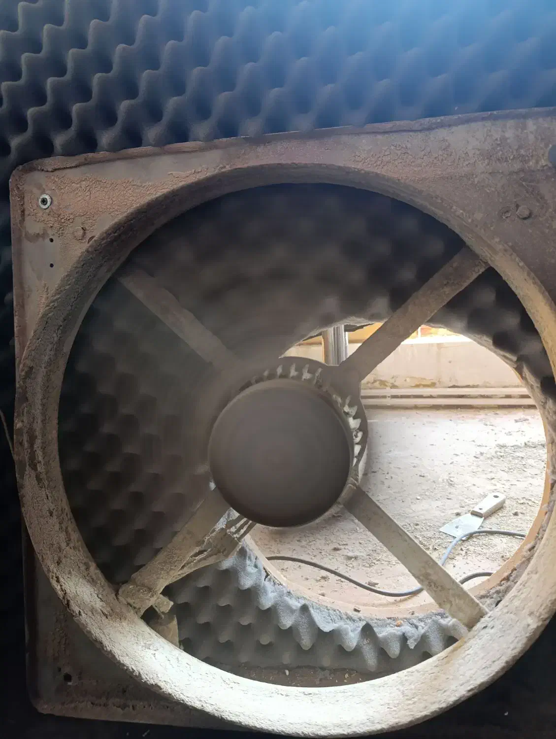 هوا کش|پنکه و تصفیهکنندهٔ هوا|تبریز, |دیوار