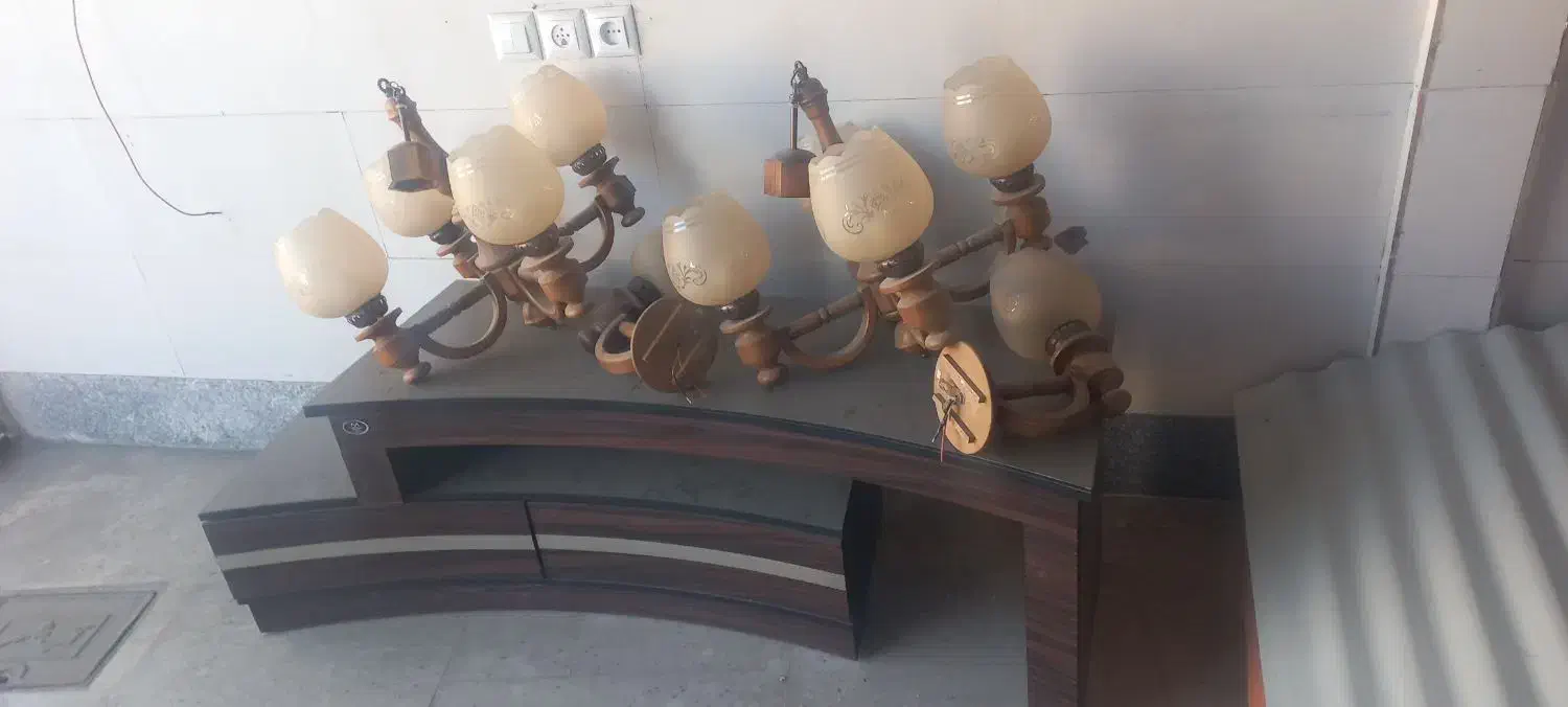 لوستر چوبی  ۴ شعله ومیز تلویزیون|لوستر و چراغ آویز|همدان, |دیوار