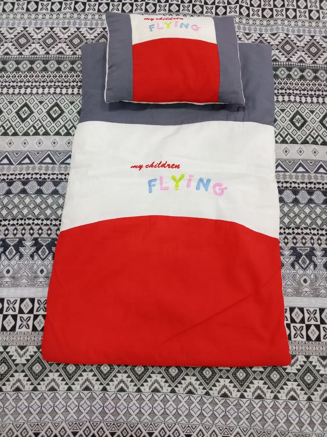 سرویس رختخواب نوزاد|اسباب و اثاث بچه|خمین, |دیوار