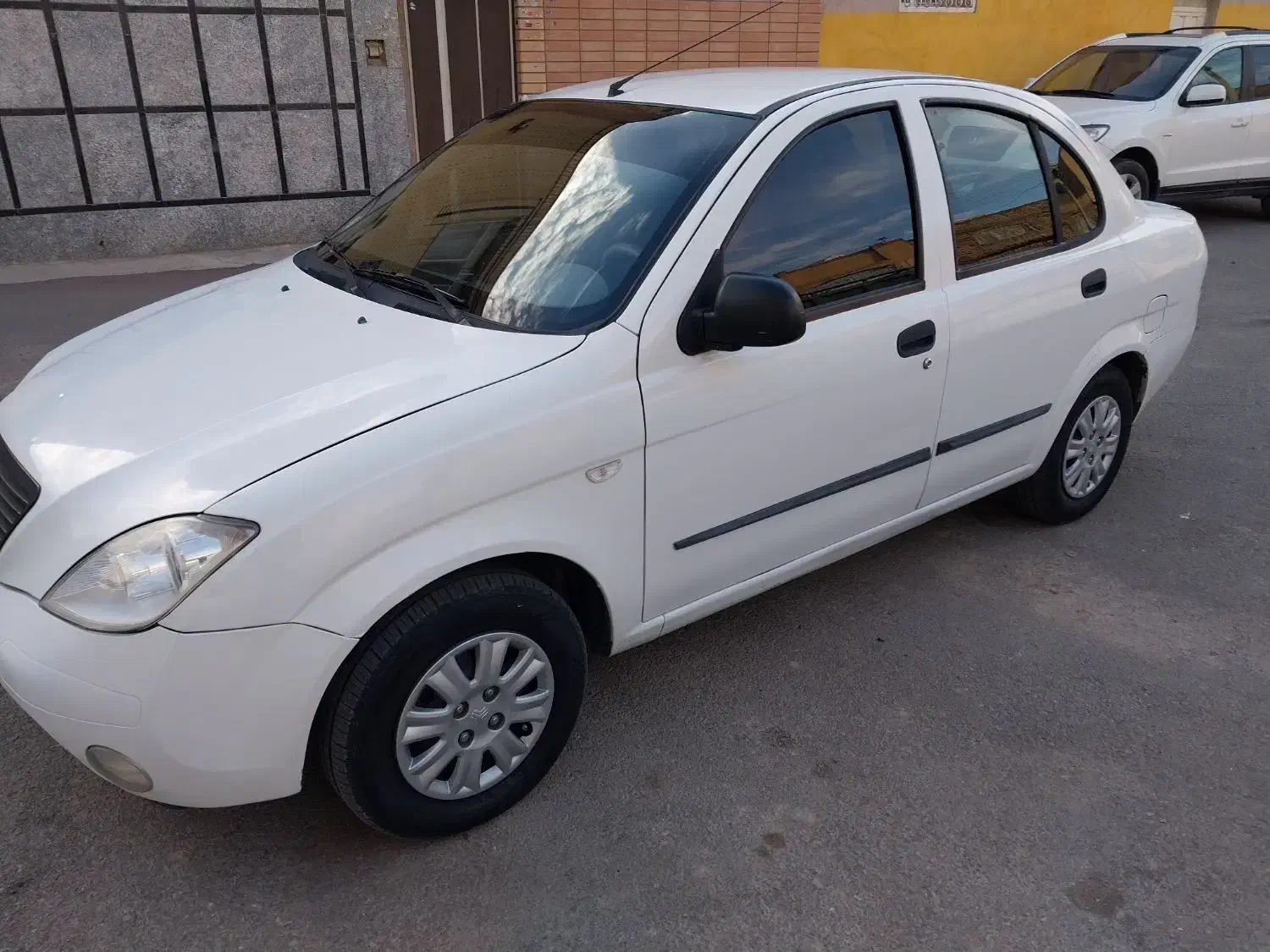 تیبا صندوق دار مدل ۱۳۹۸|خودرو سواری و وانت|اصفهان, فروردین|دیوار