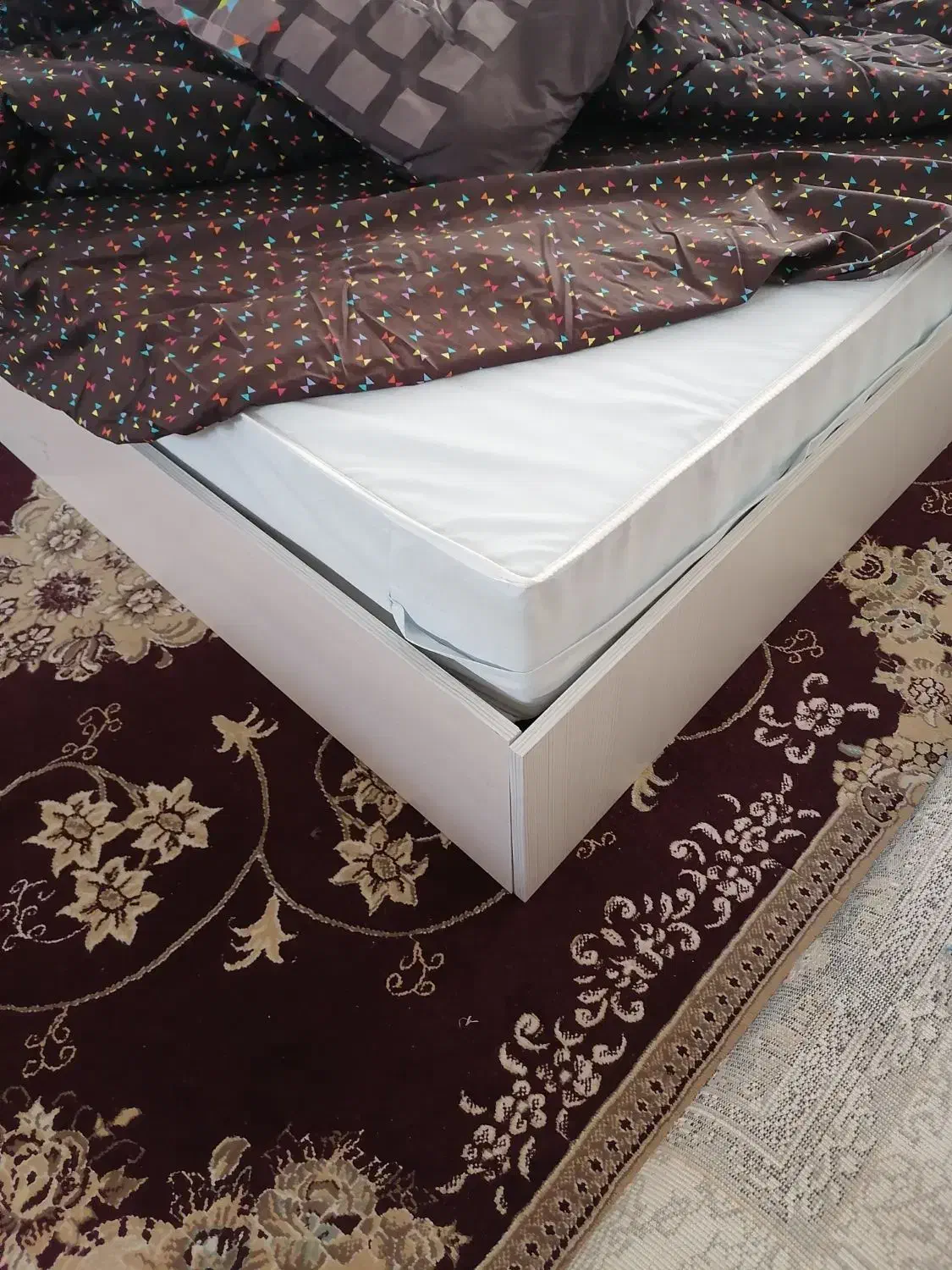 تخت خواب دو نفره نو|تخت و سرویس خواب|شیروان (خراسان), |دیوار