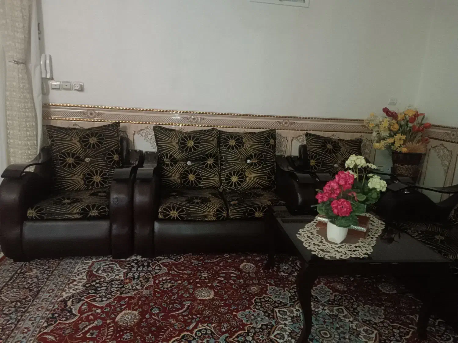 مبل|مبلمان خانگی و میز عسلی|بهار, |دیوار