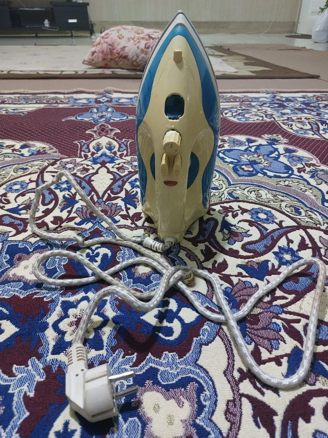 اتو بخار برندAEG|اتو و لوازم اتو|مشهد, زمرد|دیوار